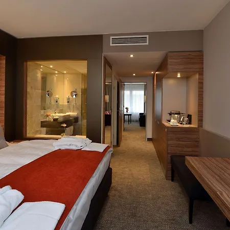 Western Delta Park 4* City Airport Mannheim