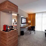 Hotel Western Delta Park 4*