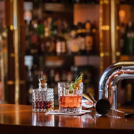 Western Delta Park Hotel 4*