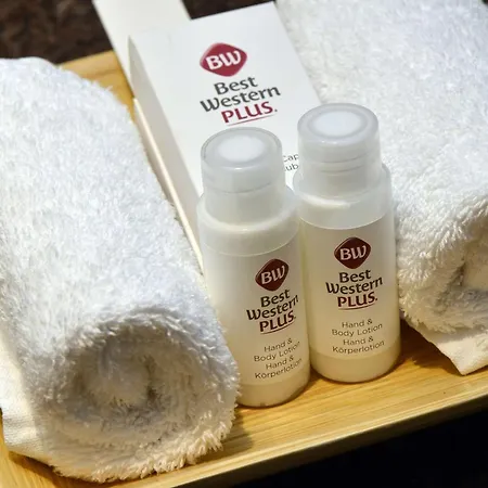 Western Delta Park 4*