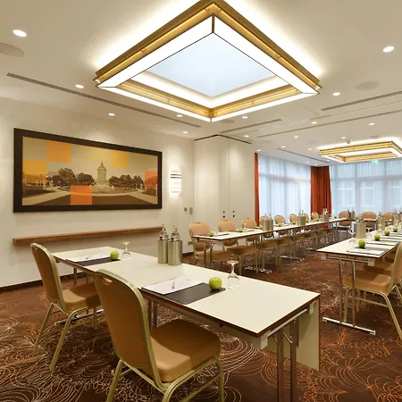 Western Delta Park Hotel 4*