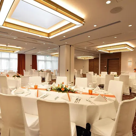 Hotel Western Delta Park 4*