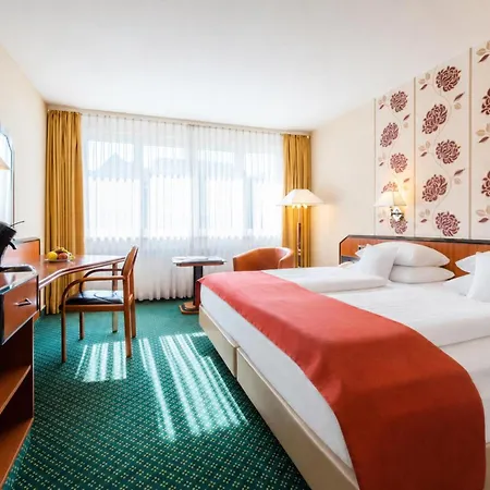 Western Delta Park Hotel 4*