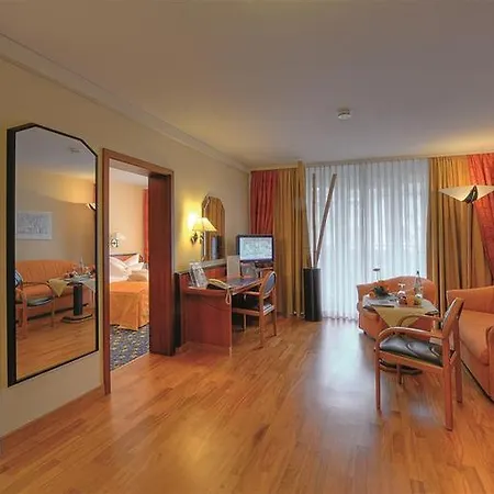 Western Delta Park מלון 4*