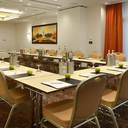 Hotel Western Delta Park 4*