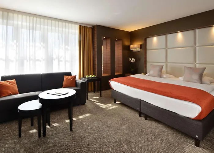 Western Delta Park 4*