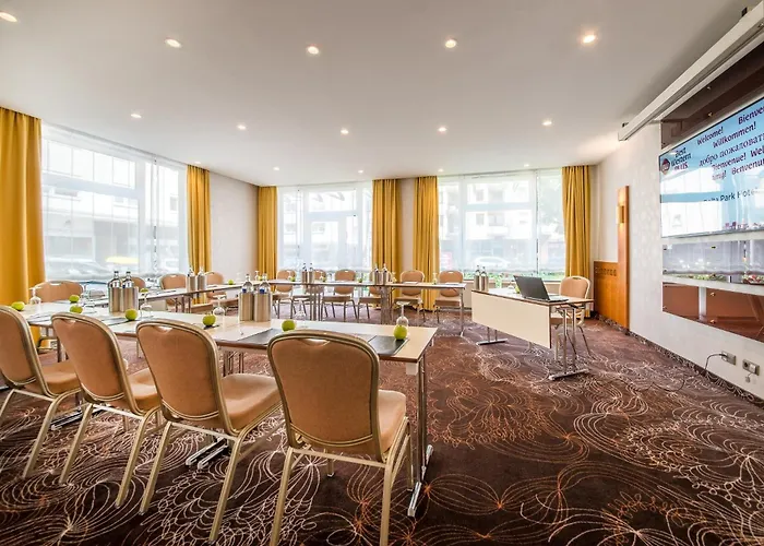 Western Delta Park 4*